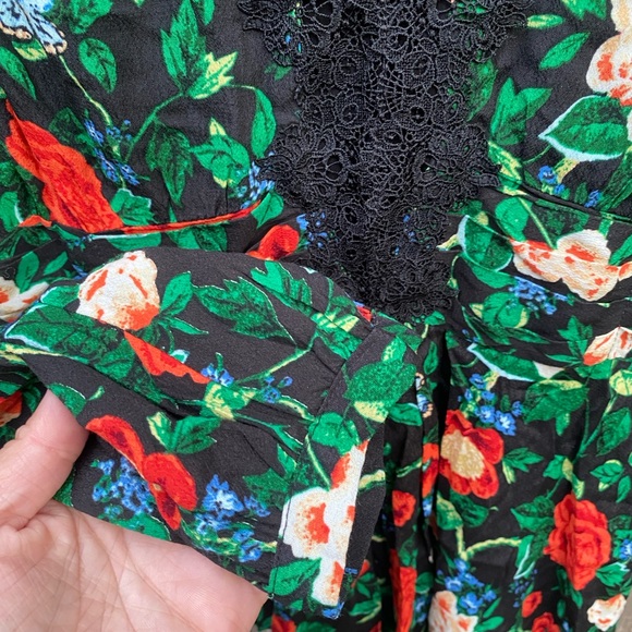 By Anthropologie Lacy V-Neck Mini Dress Floral Black Long Sleeve Size 2 - Picture 5 of 9